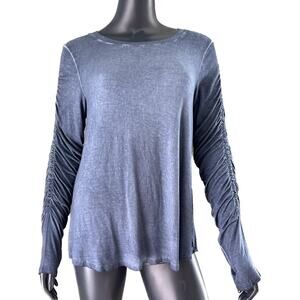 Cable & Gauge Blue Top Long sleeve Crew neck NWT Small MSRP $58.00, Arm Detail